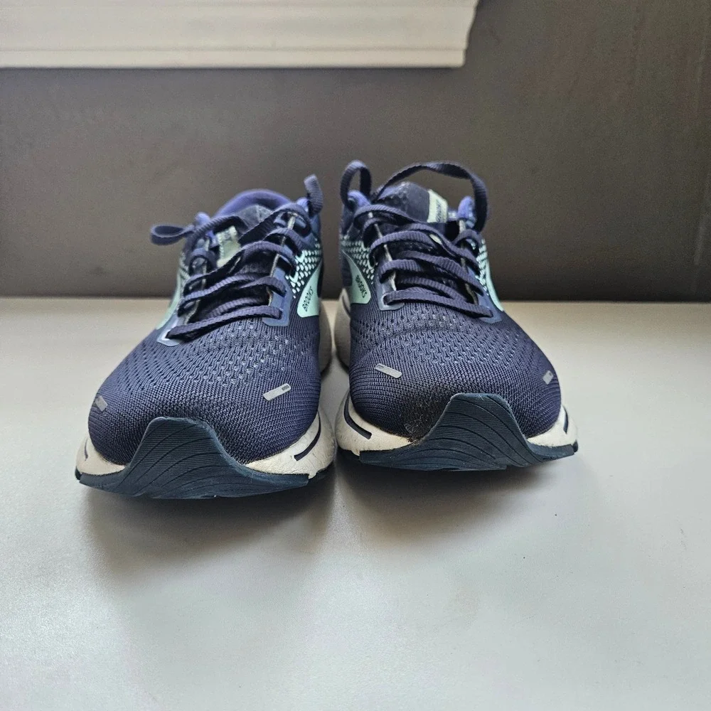 Brooks Ghost 14 Running Shoes Womens 8 Peacoat Yucca Navy Athletic Gym Walking